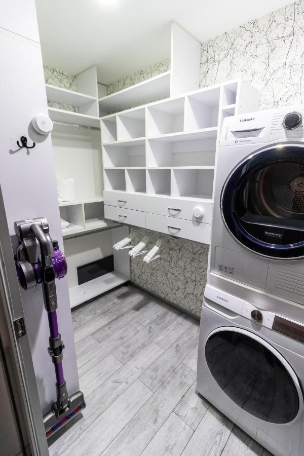 Tampa View Premium Apartment Брашов Екстериор снимка
